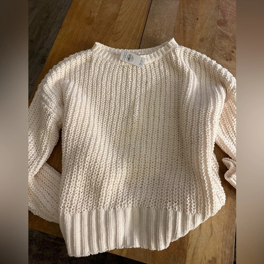 NWT American Eagle Women's Slouchy Snowsoft‎ Sweater- very oversized- size xs